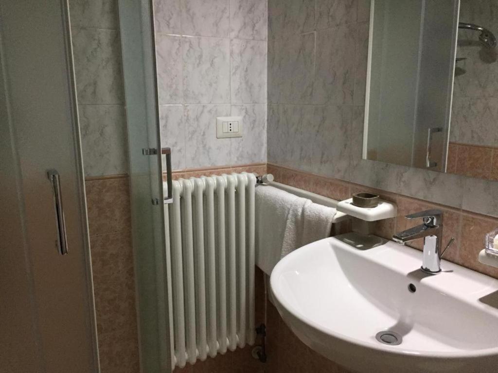 Ded 2 Only Sleep Bagno Privato Lejlighed Parma Eksteriør billede